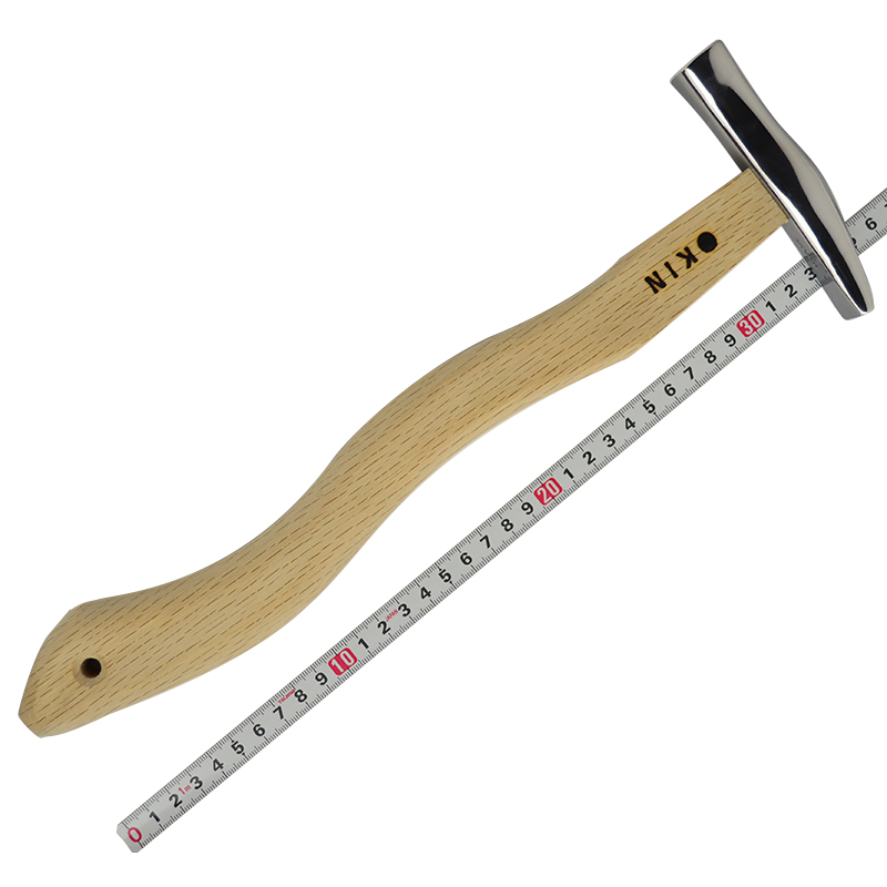 金井産業　マルキン印<br/>板金ハンマー（武力屋鎚）　21<br/>蛇曲　350<br /><span class="jan">4573209904593</span><br /><span class="teika">定価：13,440円（税別）</span>