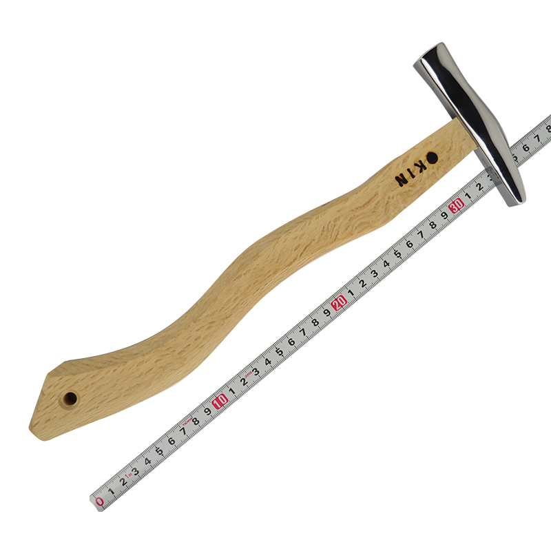 金井産業　マルキン印<br/>板金ハンマー（武力屋鎚）　21<br/>角蛇曲　350<br /><span class="jan">4573209904609</span><br /><span class="teika">定価：13,840円（税別）</span>