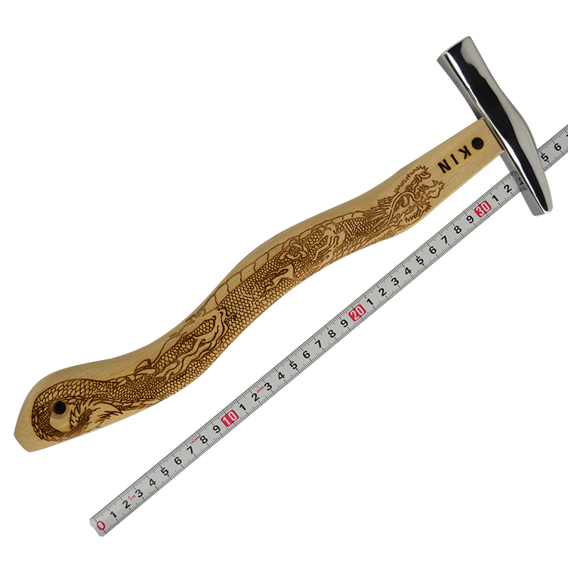 金井産業　マルキン印<br/>板金ハンマー（武力屋鎚）　21<br/>昇龍　350<br /><span class="jan">4573209904647</span><br /><span class="teika">定価：25,040円（税別）</span>