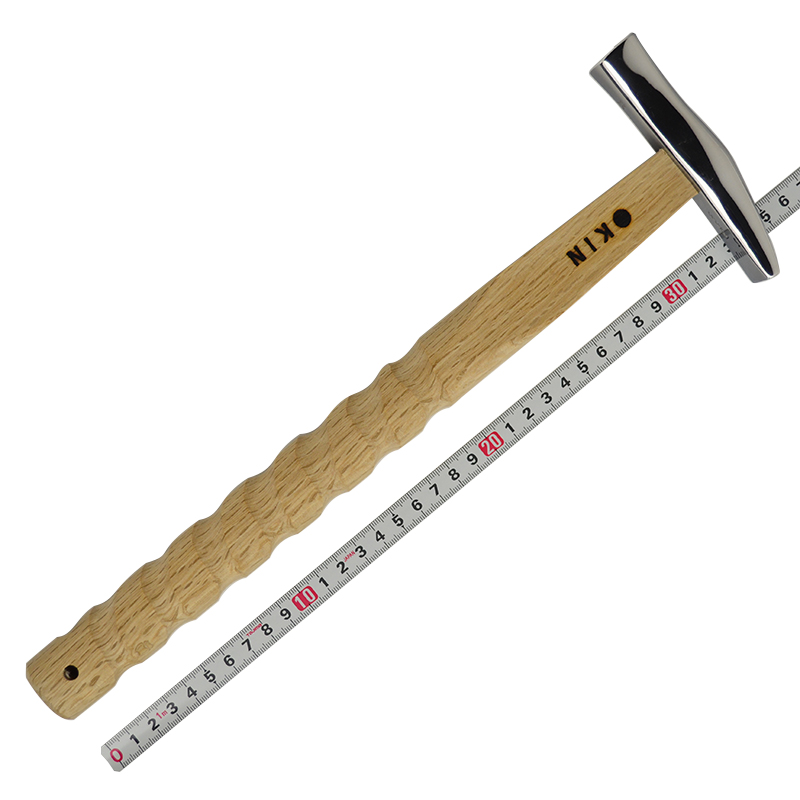 金井産業　マルキン印<br/>板金ハンマー（武力屋鎚）　21<br/>ラセン　350<br /><span class="jan">4573209904630</span><br /><span class="teika">定価：13,040円（税別）</span>