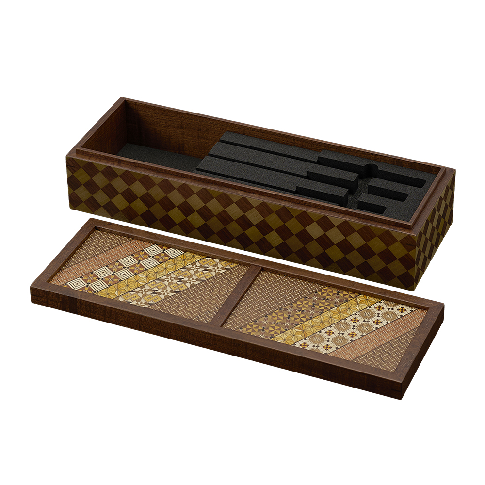 【庖斬巴】寄木の匣 -HAKO-<br>3丁入　IK-040-001　春<br>定価：180,000円（税抜）