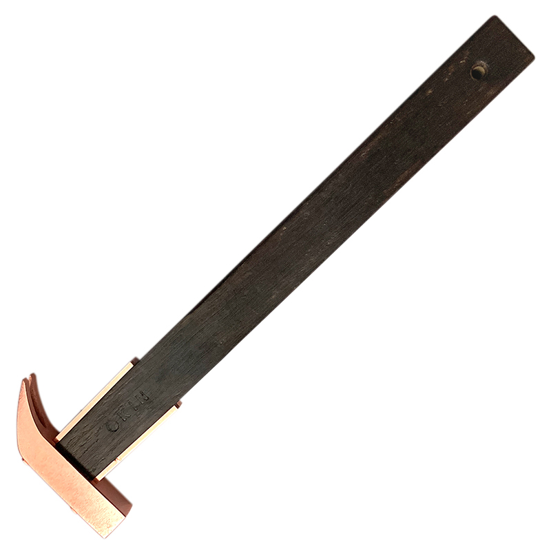金井産業　マルキン印<br>舞台屋鎚 四角 焼加工 <br>360mm ブロンズ<br><span class="jan">4573209907013</span><br><span class="teika">定価：23,400円（税別）</span>