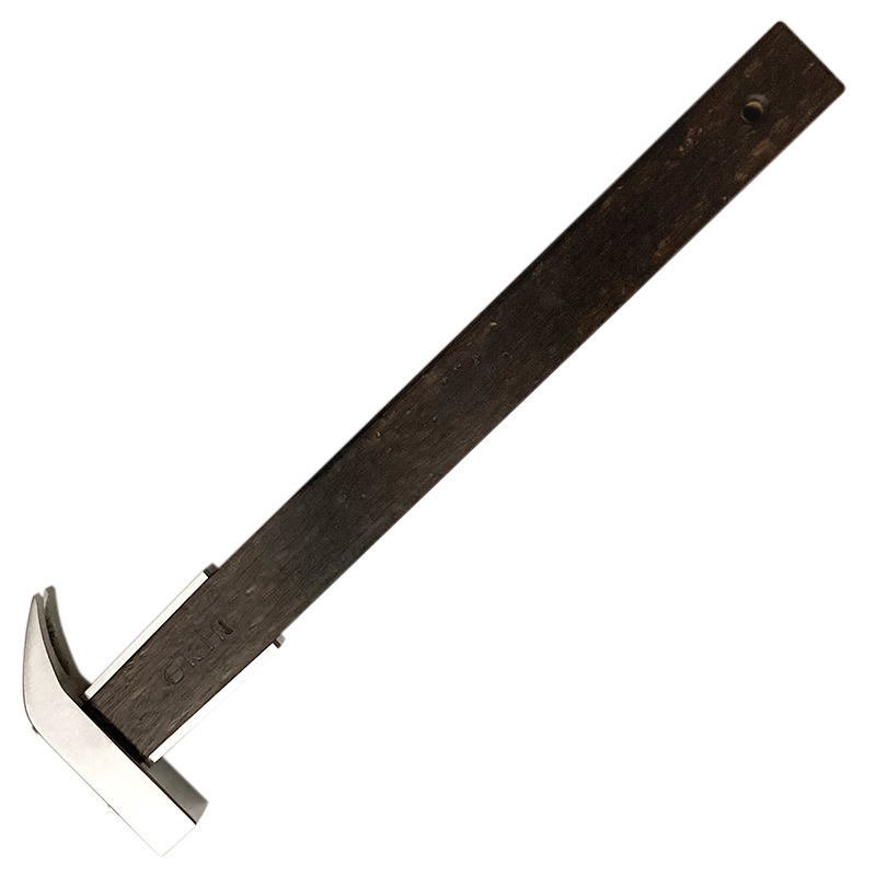 金井産業　マルキン印<br>舞台屋鎚 四角 焼加工 <br>360mm シルバー<br><span class="jan">4573209907020</span><br><span class="teika">定価：23,000円（税別）</span>